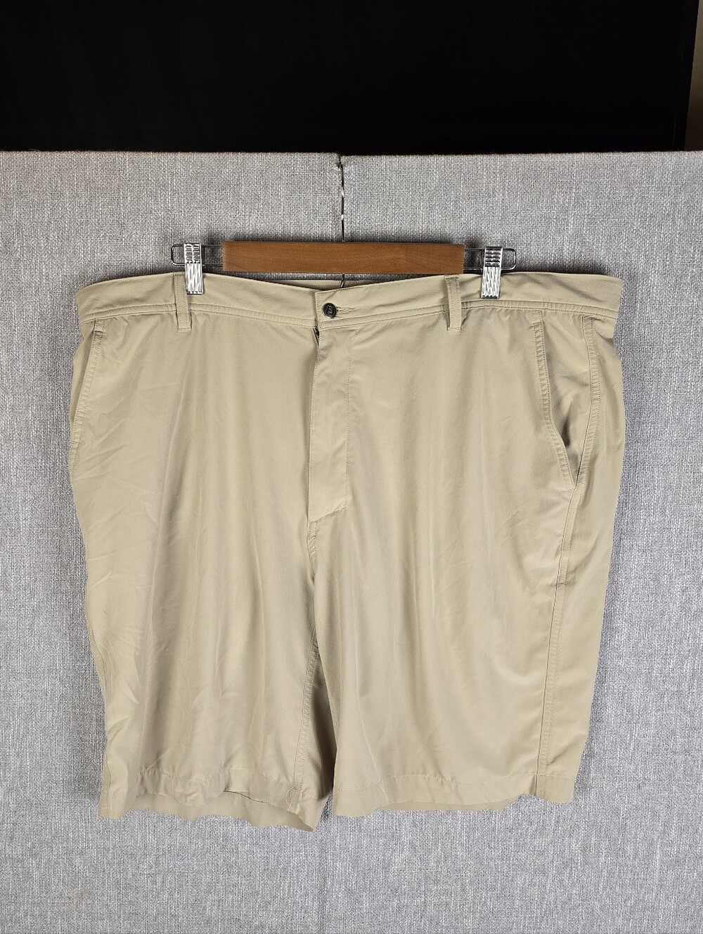 FootJoy Mens Tan/Khaki Perfomance Golf Shorts Sz 40
